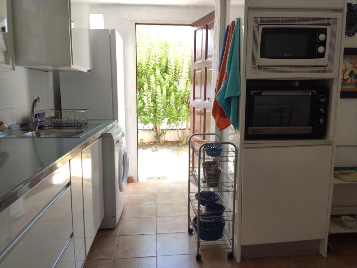 2 Bedroom Next Yumbo Center. Free Parking Hébergement de vacances